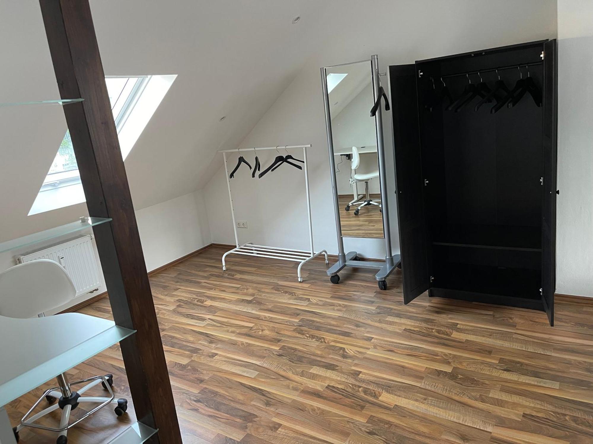 Geraeumige 3-Zimmer-Ferienwohnung Im Herzen Von Кассель Экстерьер фото