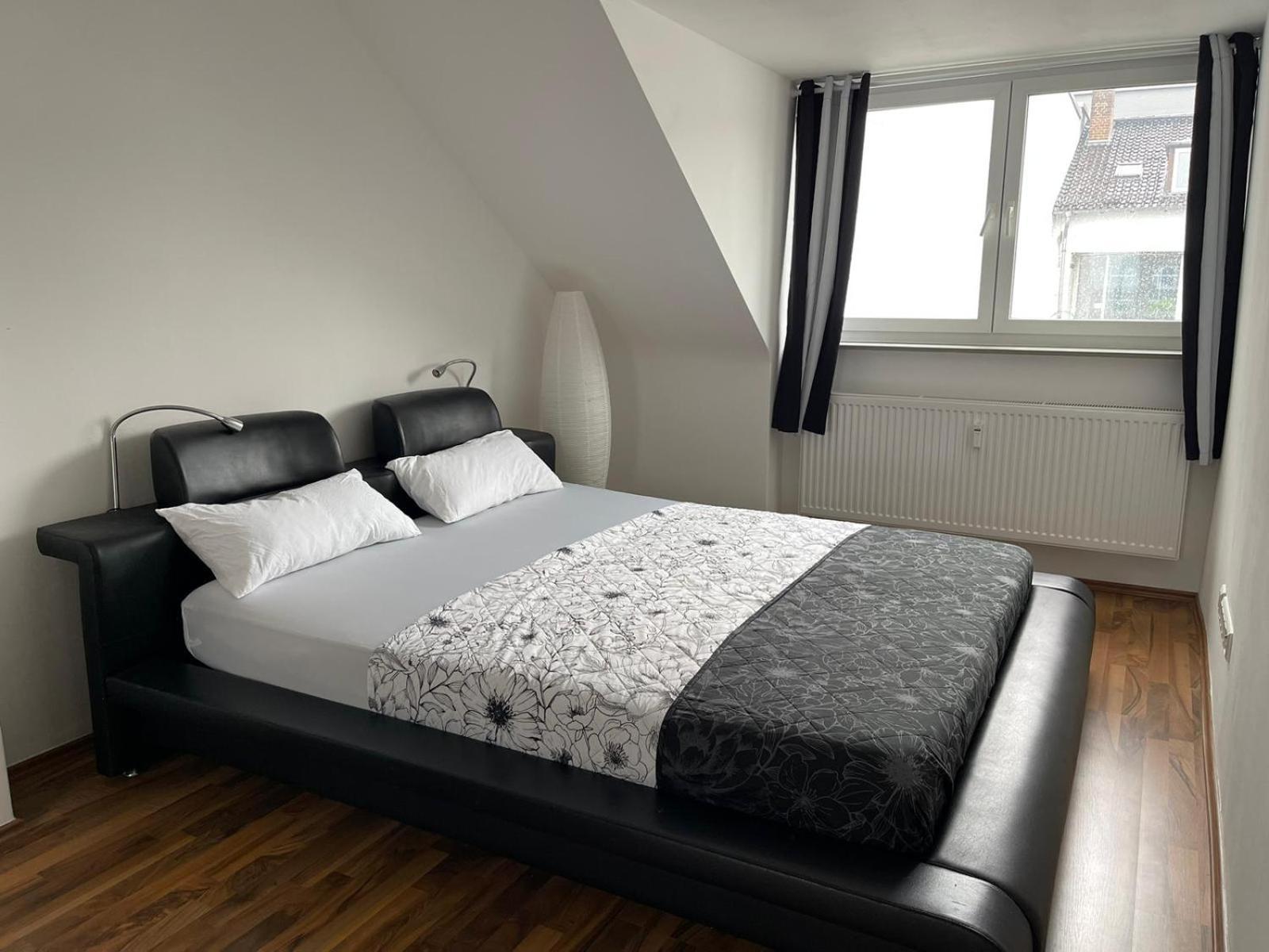 Geraeumige 3-Zimmer-Ferienwohnung Im Herzen Von Кассель Экстерьер фото